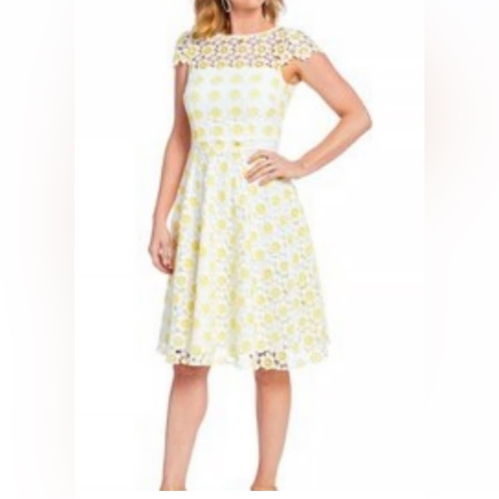 💙Alex Marie Cocktail Elegant Yellow and White Dress.